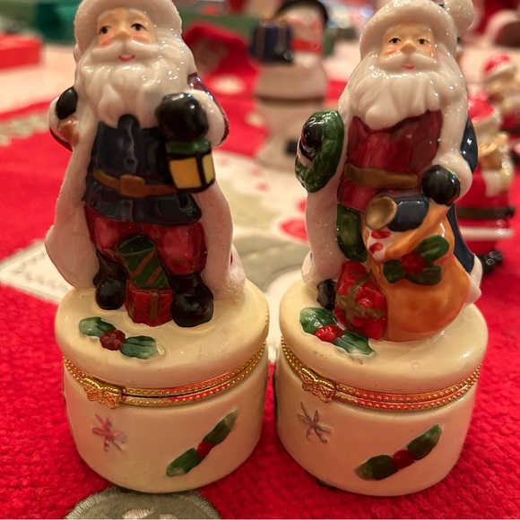 Christmas Porcelain Trinket Boxes - Picture 4 of 15